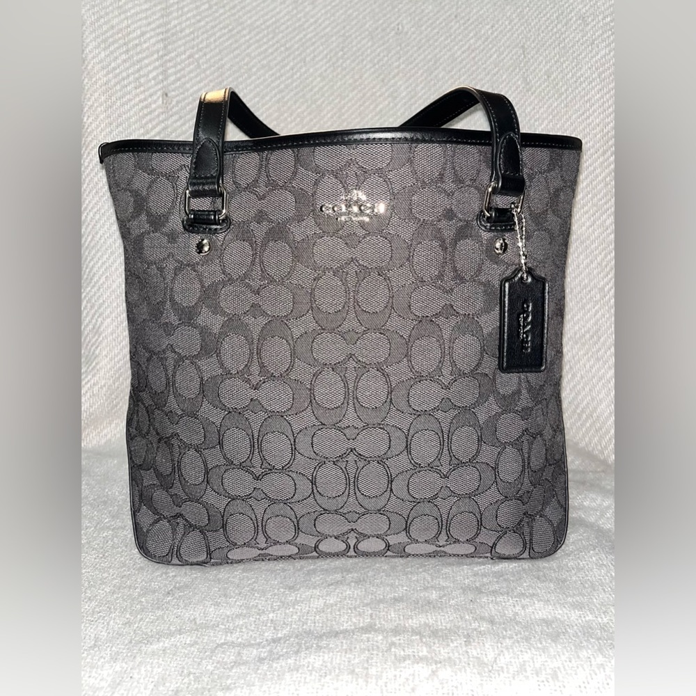 NWT Medium Grey Coach Tote
